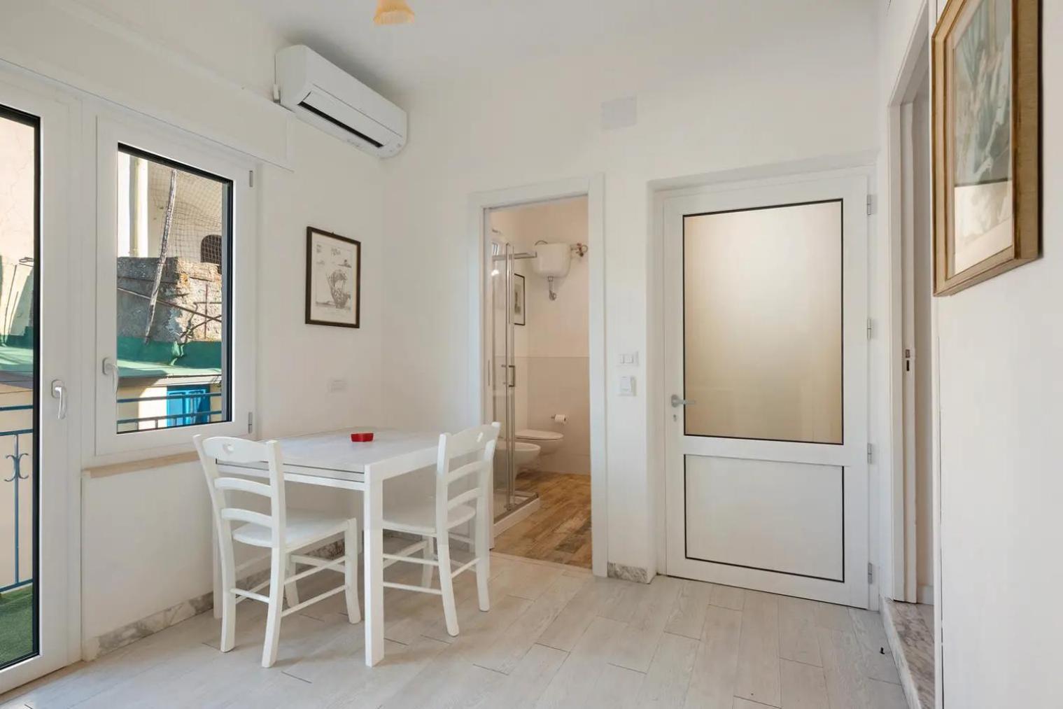 Casa Vacanze - Villa Ida Apartments 비코에쿠엔세 외부 사진